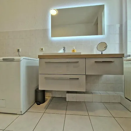 Happyside Stil & I 3 Personen I Familienfreundlich I Wlan I Smart Tv I Ps4 Appartement Markkleeberg