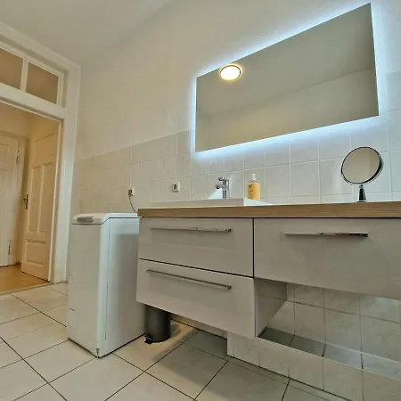 Appartement Happyside Stil & I 3 Personen I Familienfreundlich I Wlan I Smart Tv I Ps4 Markkleeberg