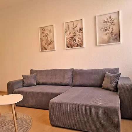 Happyside Stil & I 3 Personen I Familienfreundlich I Wlan I Smart Tv I Ps4 Apartment Markkleeberg