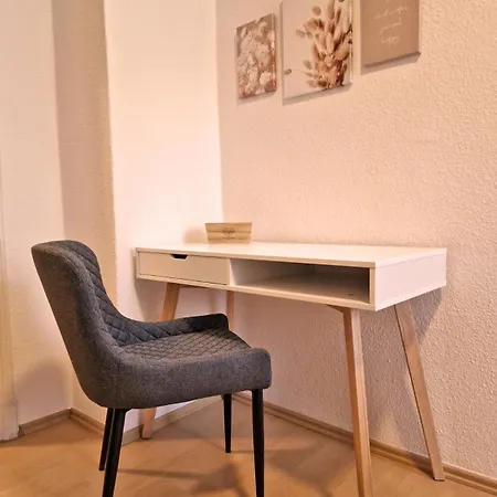 Happyside Stil & I 3 Personen I Familienfreundlich I Wlan I Smart Tv I Ps4 Apartment Markkleeberg