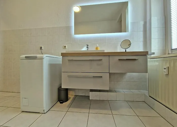 Happyside Stil & I 3 Personen I Familienfreundlich I Wlan I Smart Tv I Ps4 Apartment Markkleeberg