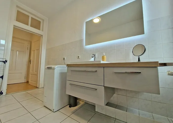 Apartment Happyside Stil & I 3 Personen I Familienfreundlich I Wlan I Smart Tv I Ps4 Markkleeberg